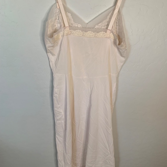 Vintage Cream/Ivory Colored Lace Slip Lingerie Dress - Picture 5 of 5